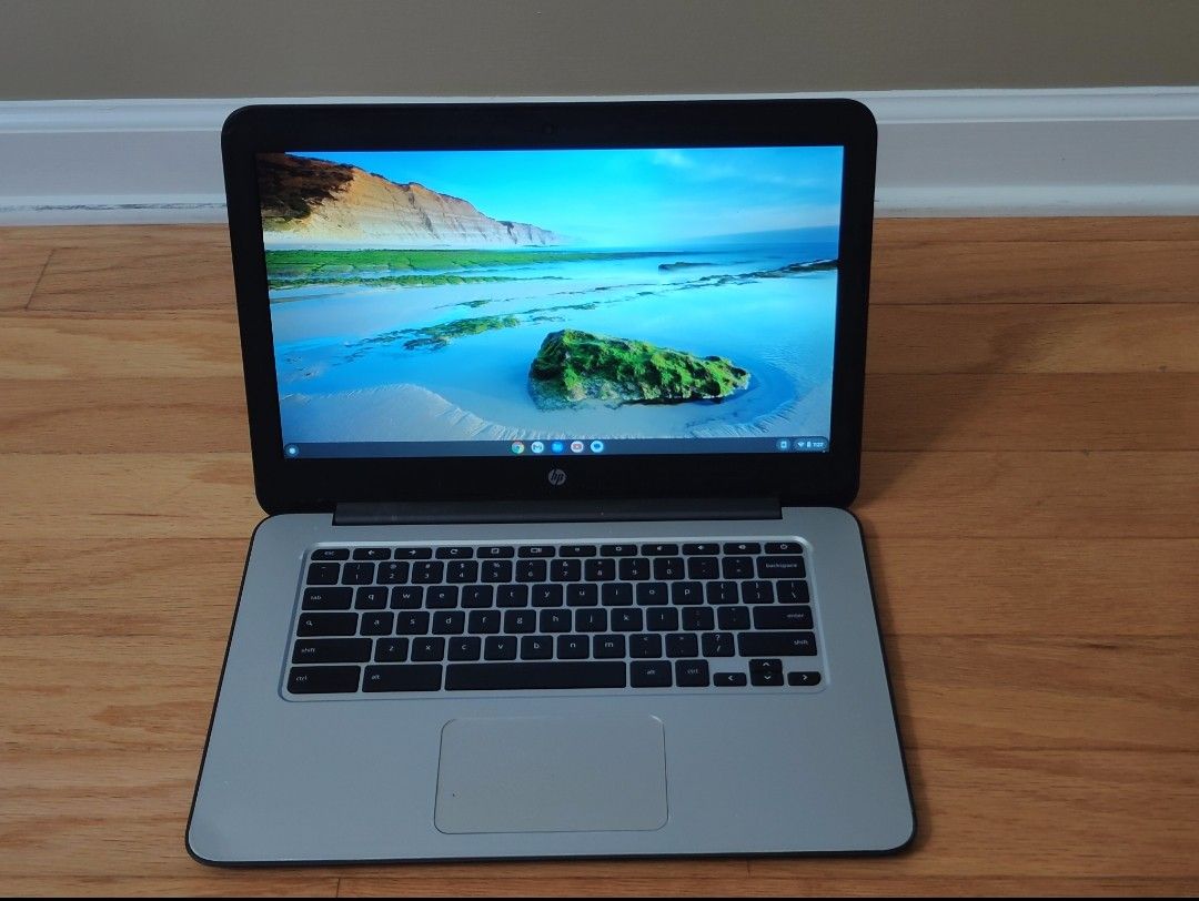 HP Chromebook 14" G4- 4 GB RAM -32GB SSD - Chrome OS- 2.16 GHz