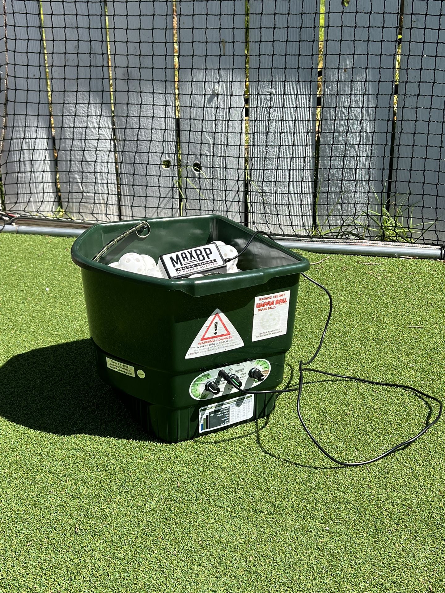 MaxBP Original. Nearly-new. Baseball Pitching Machine.