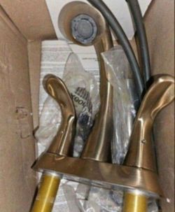 Delta Lahara 2-Handle 4" Bathroom Faucet In Champaign Bronze