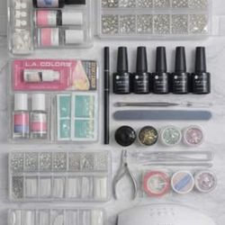 Complete kit for acrylic nails.
kit completo para uñas acrilicas con lámpara y broca funcional .