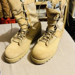 Combat Boots 