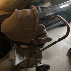 Nuna Pipa Lite Infant Car Seat + Stroller + Car Seat Attachment