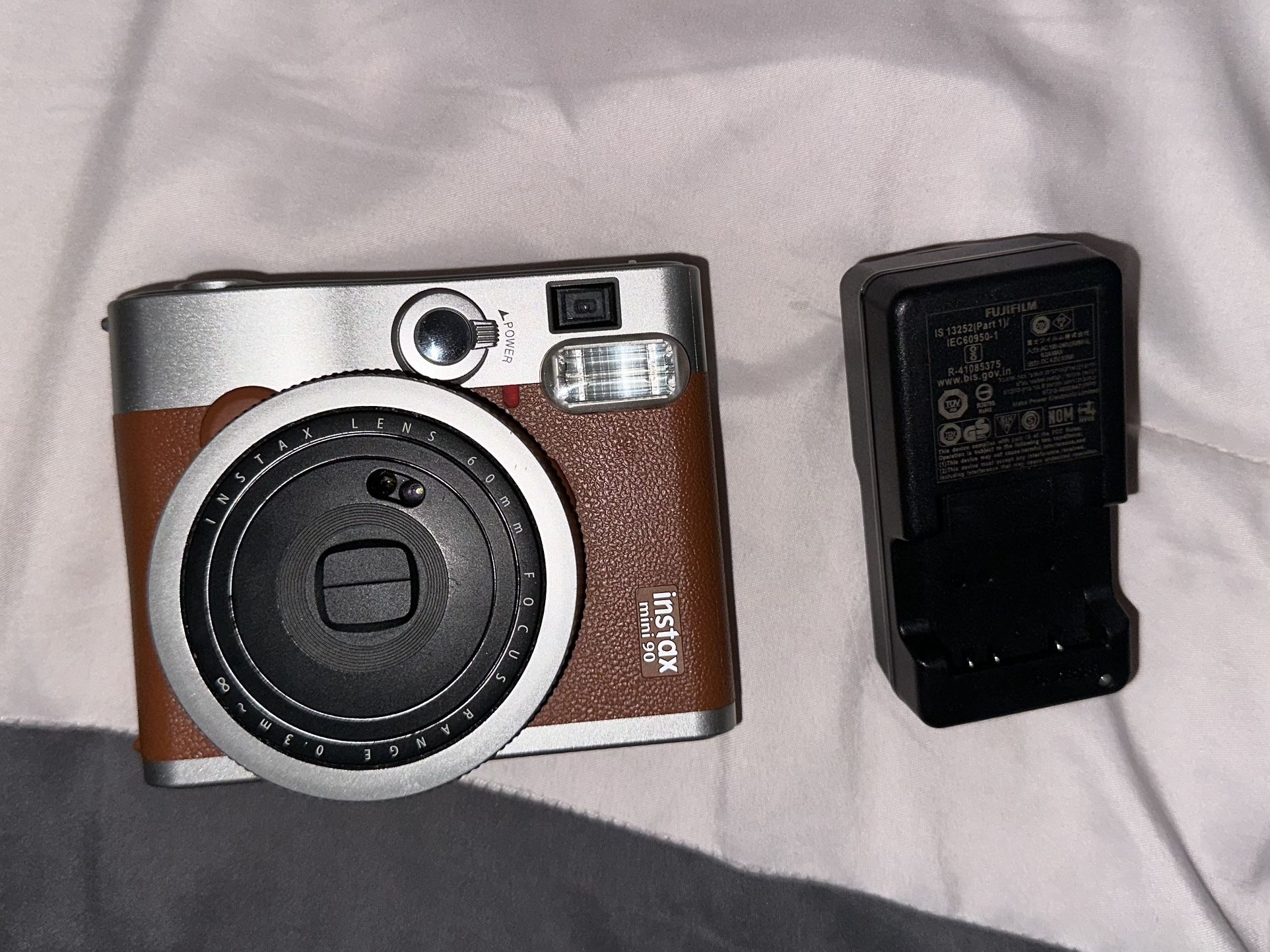 Fujifilm INSTAX Mini 90 Neo Classic Fuji Instant Camera Brown