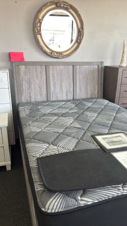 Queen bed