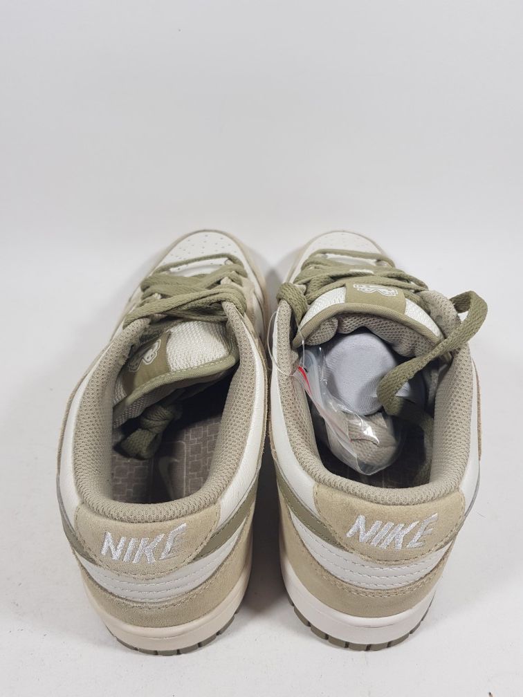 Nike womens dunk low nke 314141 121 white leather sneakers size 7.5 for  Sale in Aurora, IL - OfferUp