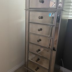 8 Drawer Lingerie Chest 