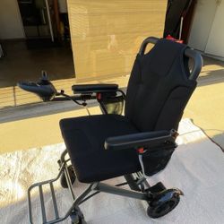 Wheelchair Power / Manuel 