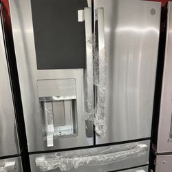 New Scratch And Dent GE 28 Cu Ft Stainless Steel Grab And Go 5 Door Fridge. 1 year Warranty 