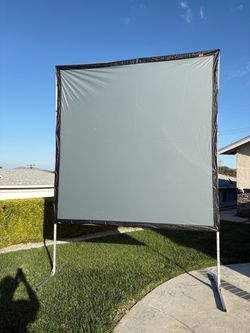 Draper portable movie screen