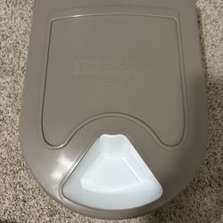 Pet Safe Automatic Feeder