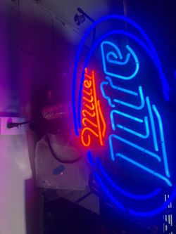 Miller Lite Neon Sign 🍺