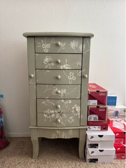 Wooden jewelry box, Jade color