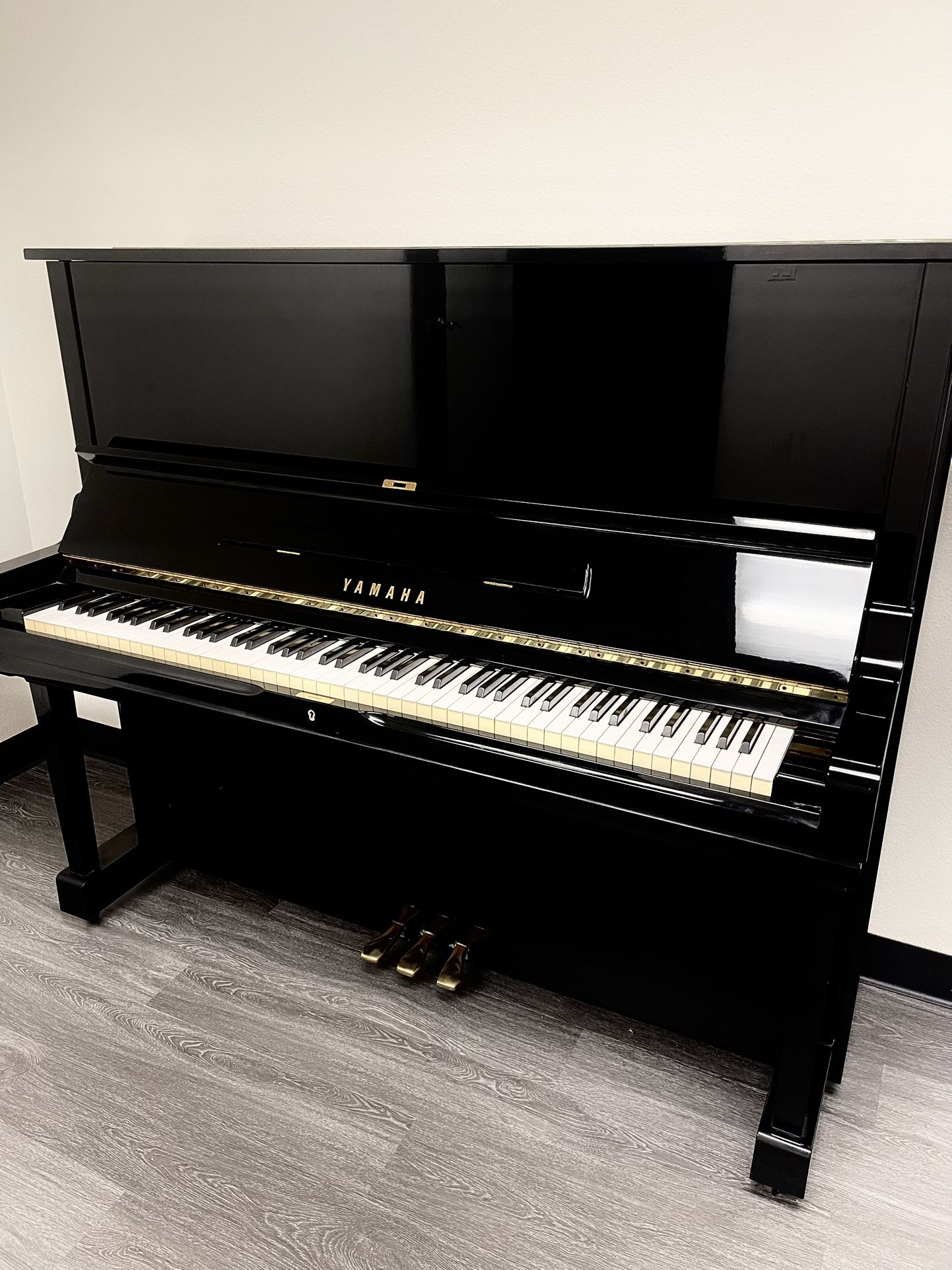 Pristine Condition Yamaha U3 Upright Piano