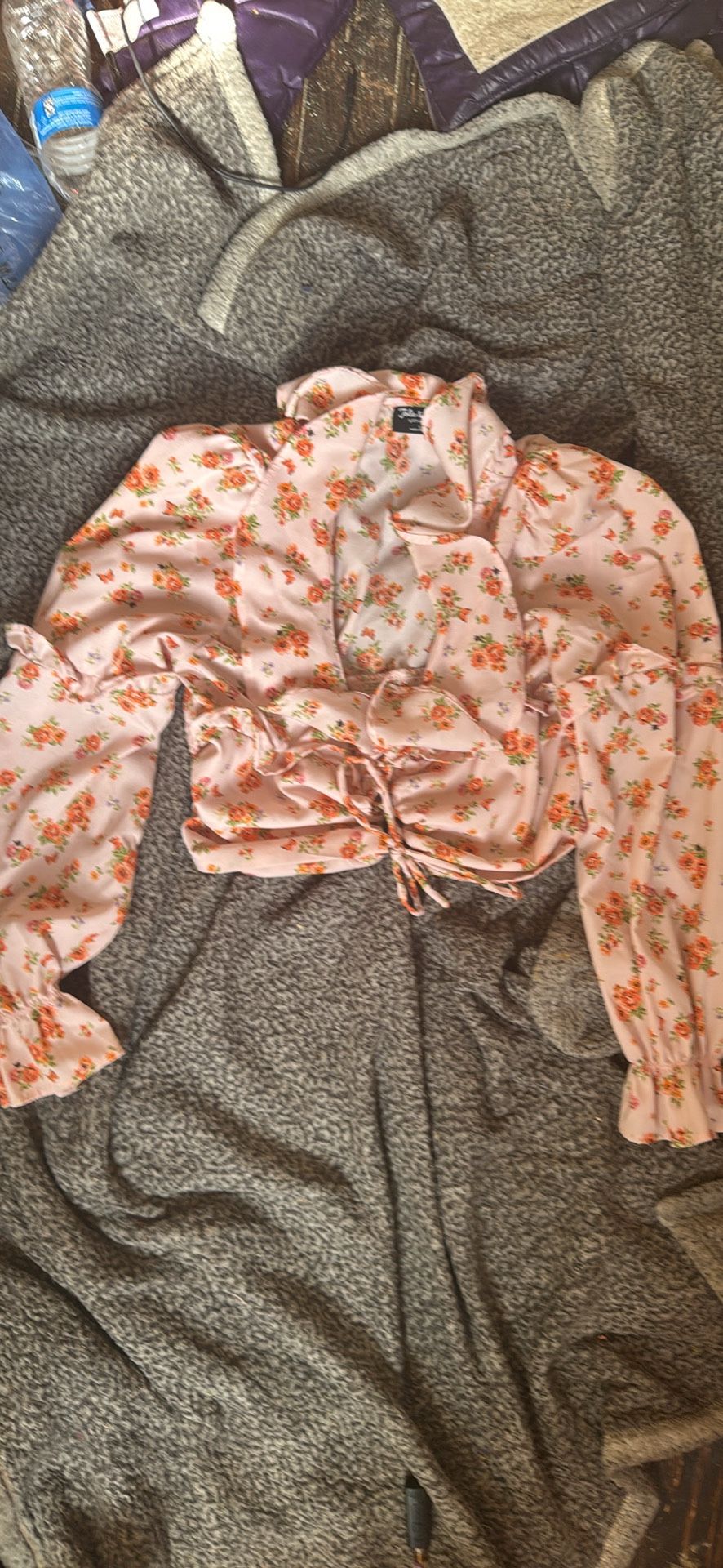 Cropped floral shirt 
