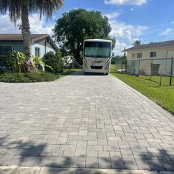 Parking/Storage for an RV/Motorhome Or BOAT