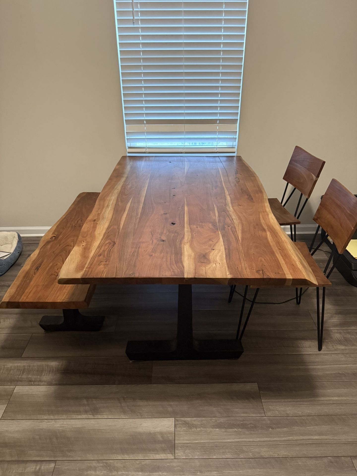 Dinning Table