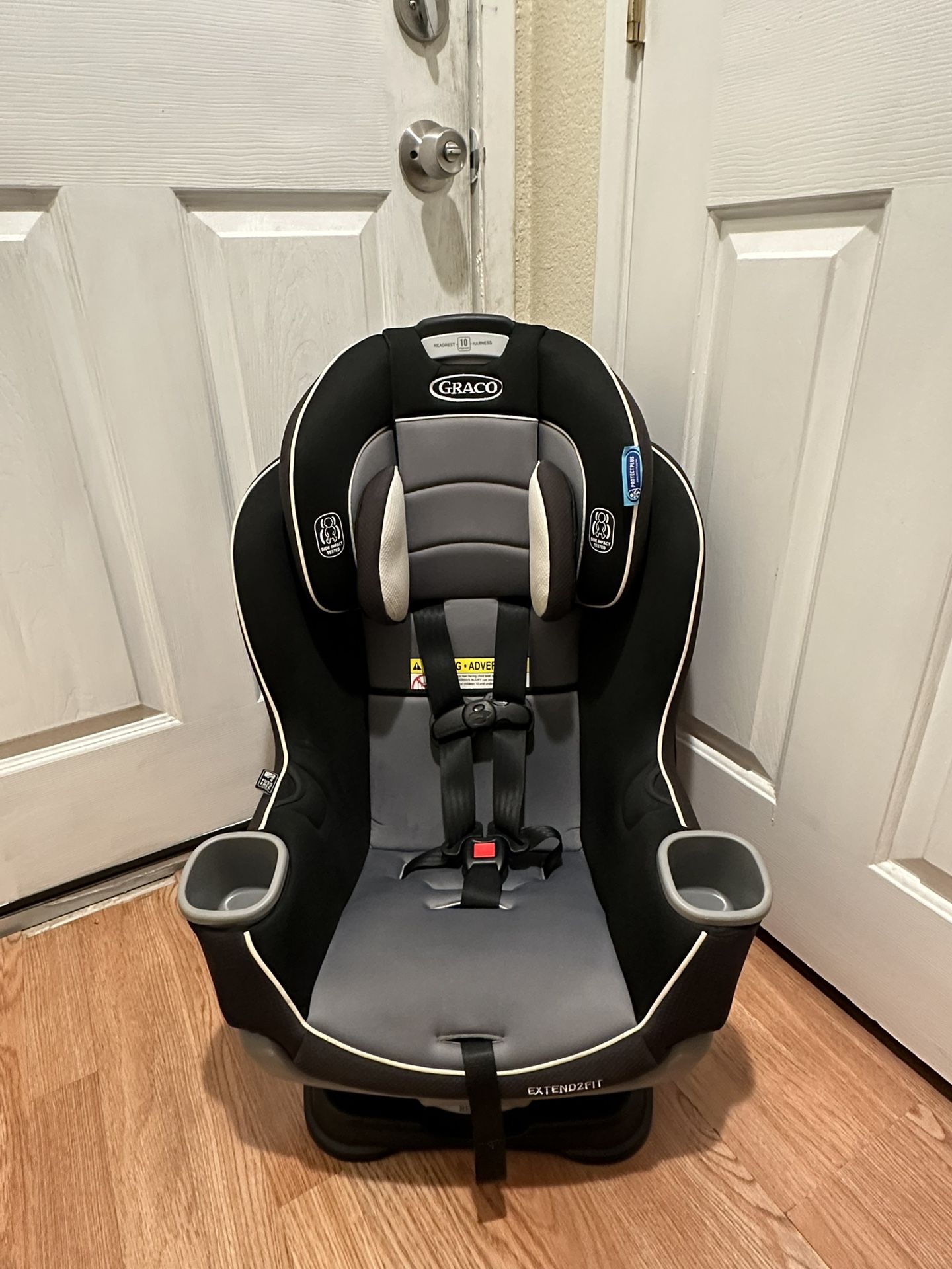 Graco 3-in-1 Extend2Fit Convertible Car Seat