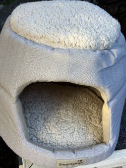 SmartyKat Cat Bed