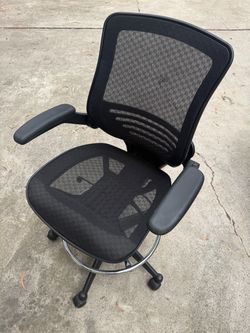 Black Mesh Drafting Office Chair