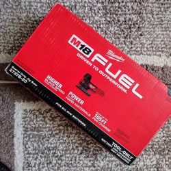 Milwaukee M18 Fuel Brushless Cordless Barrel Grip Jigsaw. $160