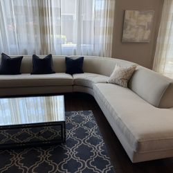 Beautiful Custom Made Sofa In Excellent condition