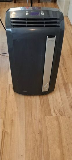 De'Longhi Pinguino 12,500 BTU Portable Air Conditioner w/Hose