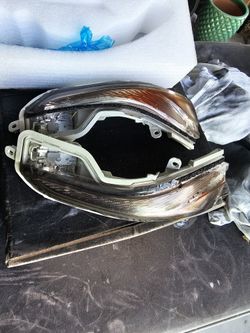 Q50 Side Mirror Turn Signals OEM