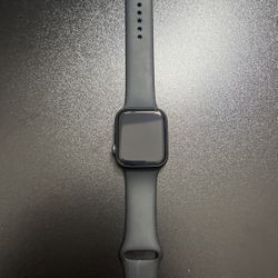 Apple Watch Se ( Open To Trades)