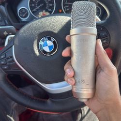 RHODE NT1 WITH XLR + USB C 