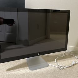 Apple cinema 2K monitor