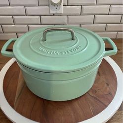 Mint green Martha Stewart 6 quart heavy cast iron Dutch oven pan