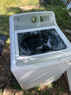 Standard sz GE washer and dryer