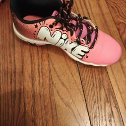 Girls Cleats 