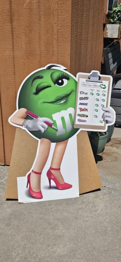 M&M CANDY STORE DISPLAY