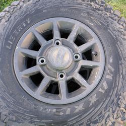 30x10-r14 RZR Tires 