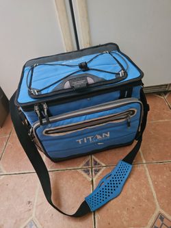 Cooler Bag see the pictures for size