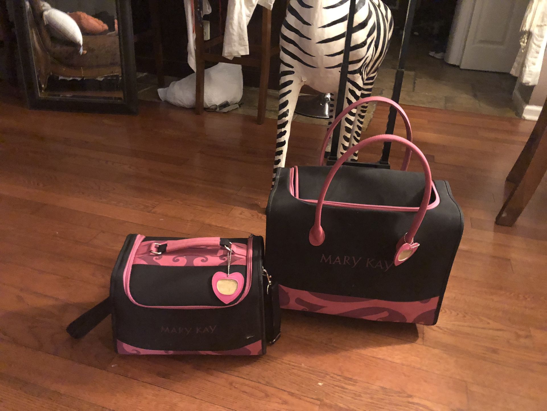 Mary Key Bags Set Od 2