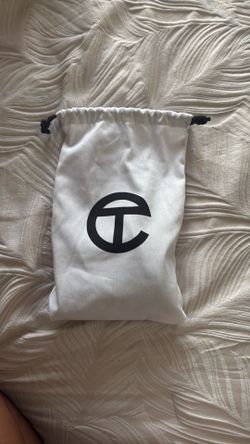 Navy blue telfar crossbody (real)