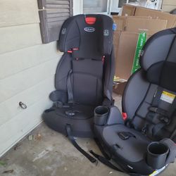2 Carseats Like New 100 OBO