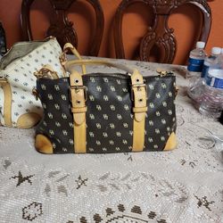 Dooney Bourke Purse