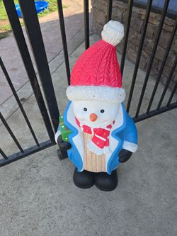 34 inch Snowman with LED lights