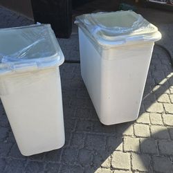 2 Containers