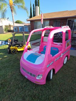 Barbie dream camper