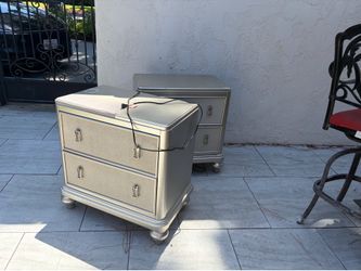 Free functional pair night stand