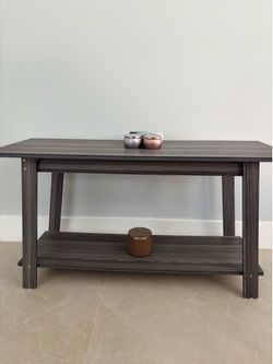 Gray table