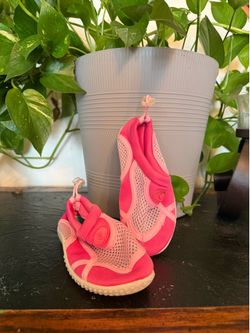 Girl Kids water shoes