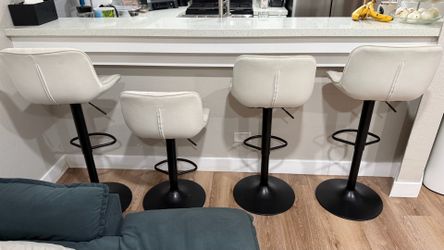 4-Piece Adjustable Height Bar Stool Set