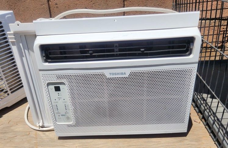 Toshiba AC No Issues  Blows Cold