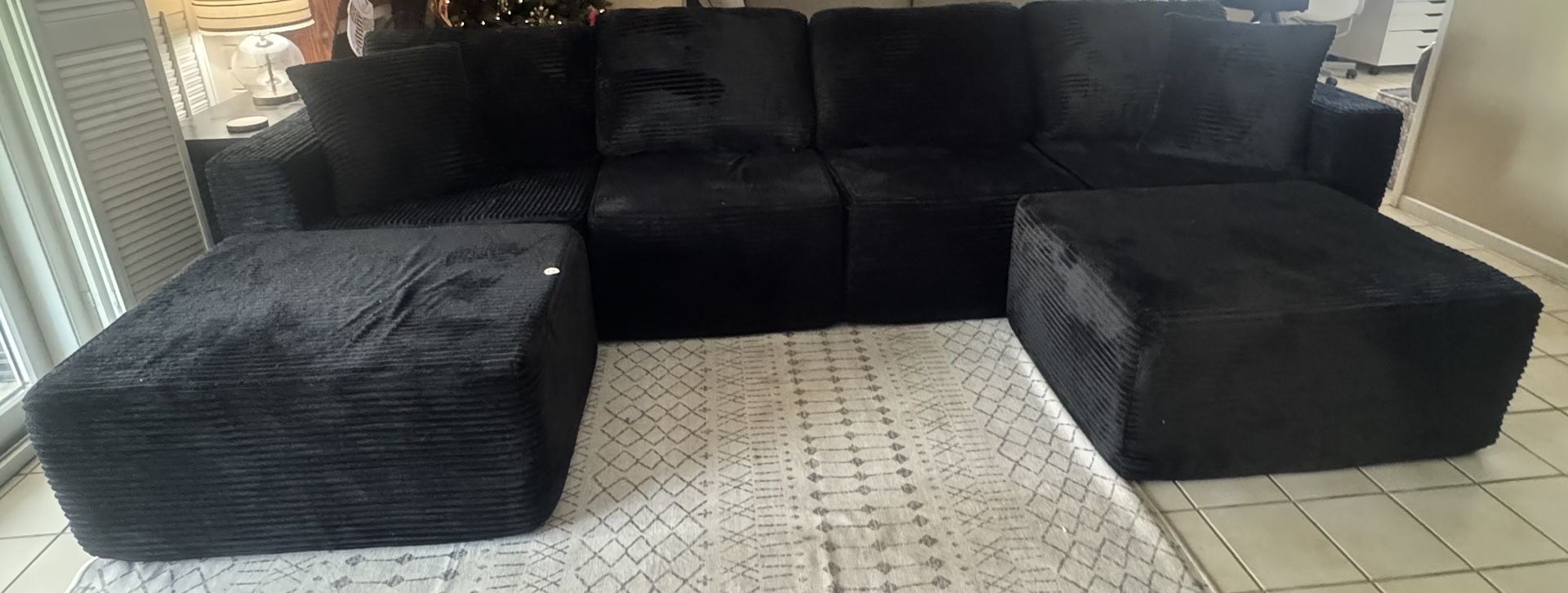 ⭐ Almost-New Amazon Sectional Sofa — $500 OBO, Pickup in RB