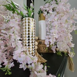 2 Vases With Artificial Flowers
